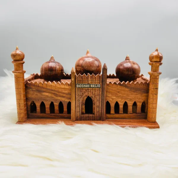 Wooden Badshahi Mosque Sculpture In Pakistan
